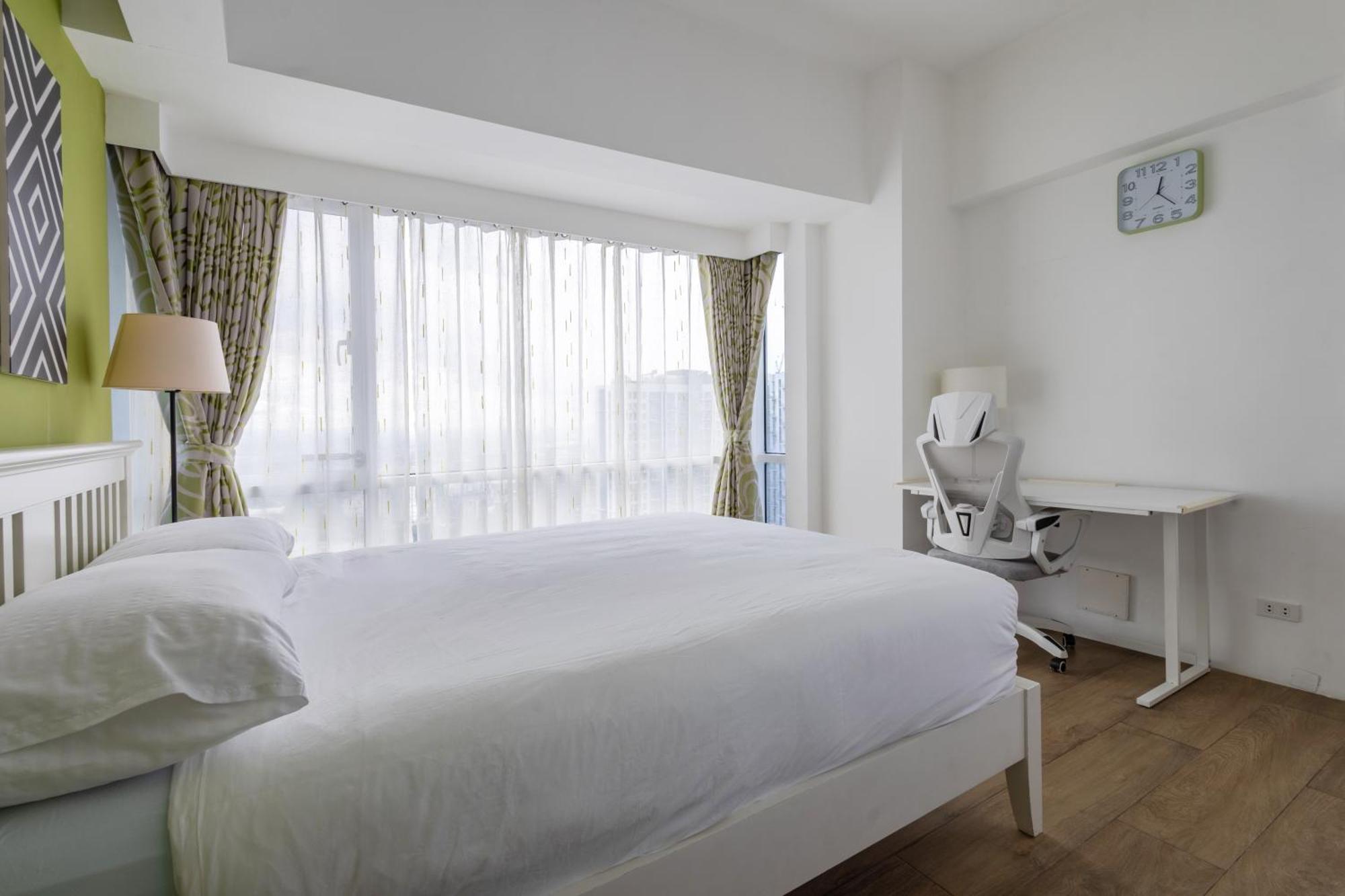 New 2Br Of 86Sqm With Parking & Netflix In Bgc Apartment Manila Bagian luar foto